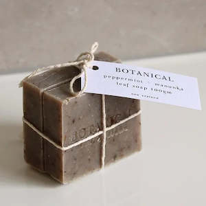 Botanical Nz 1: Botanical Hand Made Soap - Peppermint and Manuka Leaf