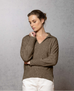 Noble Wilde Possum Merino Madison Vee - Pumice