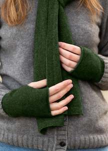 Noble Wilde: Noble Wilde Possum Merino Hand Warmer