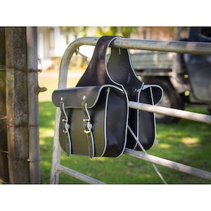 East Cruppers Saddle Bags: Easts Leather Satchel Style Saddle Bags - XLarge