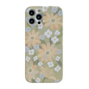 Apple iPhone 13 Pro Phone Case with Daisy Flower Design - Yellow
