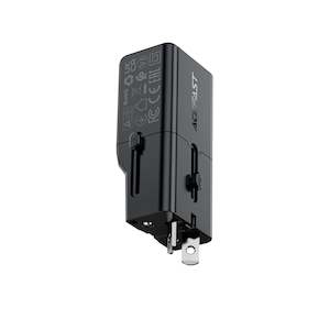 Chargers: Mini Travel Adapter with PD 30W Type-C Port