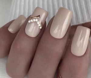 Easy Nails: Easy Glam Darling Quick Nails