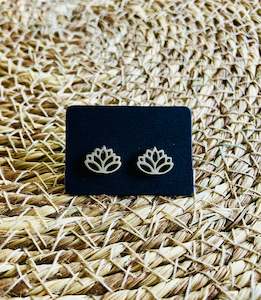 Stainless Steel Studs *25