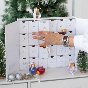 Festive Gifting: Weekender Gin Advent Calendar - 24 Gins of Christmas
