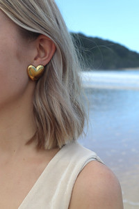 Products: Adora Earrings EAU VIVE