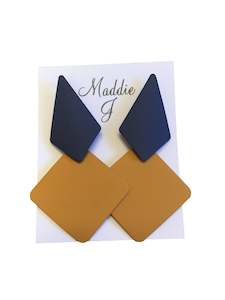 Outfit Fourty One: DIAMOND SQUARE DROP EARRING