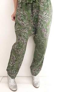 New Arrivals: PEGGY PANTS PAISLEY PINE