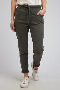 Jeans: SYLVIA JOGGER