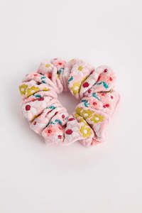 Accessories: Holiday Life Lani Scrunchie Baby Pink