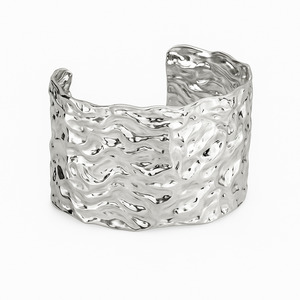 Jewllery: Mē the Label Baroque Molten Cuff Large Silver