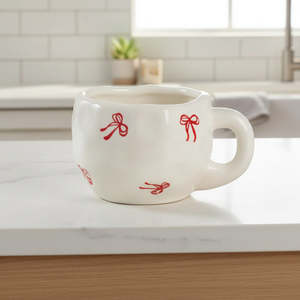 Sustainable Kitchen And Laundry Accessories: Bow Mug - White Red by Garcia