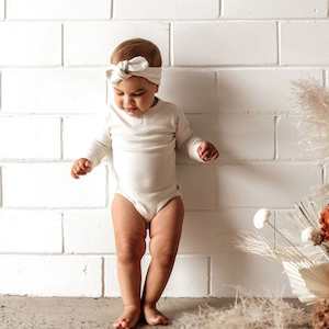 Hair Accessories: Ribbed Topknot : Halo