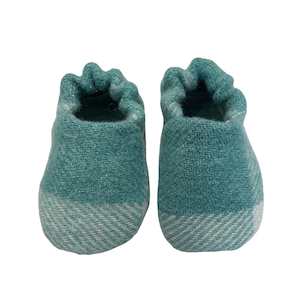 Baby Booties And Slippers: Vintage Wool Booties 0-6Mth: Sea Green