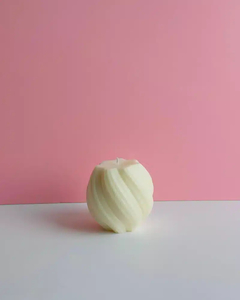 Products: Oval Spiral Candle - EcoWick