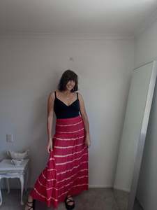 Latest Collection: RIP CURL tie-dye skirt RRP$109 (10-12)