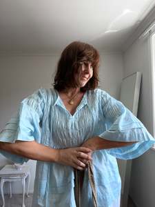 Women Men: BLAK LUXE top RRP$189 (12-16)