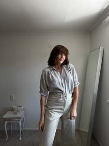 MAX blouse RRP$130 (12-14)