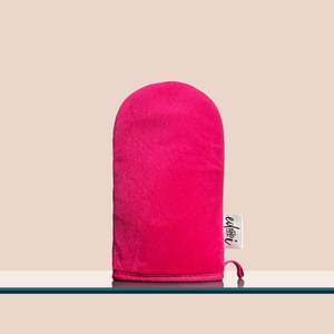 Body Care: Self Tanning Mitt