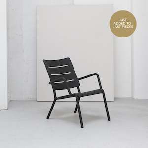Outo Lounge Chair - Black