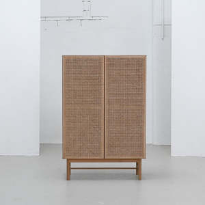 Racquet Vitrine - Oak + Rattan