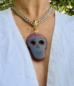 Jewellery: Agate Skull Necklace on Chunky Chain