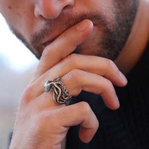 Mens Jewellery: Octopus Ring size 9.5