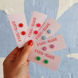 Pink Nade: Daisy Small Stud Earrings