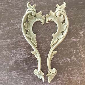 Scrolls: SC3 - Tall Rococo Style Scrolls