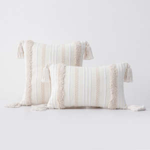 Homeliving: Neutral Boho Tufted Cushion Cover with Tassels