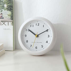 Versatile Waterproof Clock – Suction or Standing, 14.8 cm