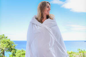 Duvet: 90% Hungarian Goose Down Summer Weight Duvet - Made in NZ