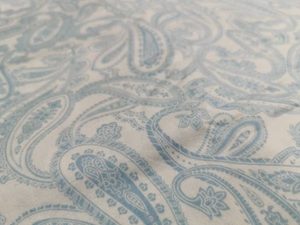 Products: Soft blue paisley - Eiderdowns By Anita
