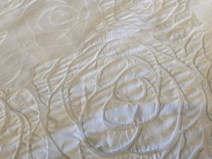 Products: White Roses - Eiderdowns By Anita