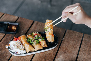 Products: Vege Spring Roll (x8) Eightgrains