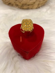 21K GOLD LADIES RING SIZE 8-8.5 - E&J Bags NZ