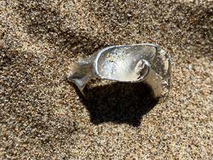 Castaway: Māketu Silver Shell Ring | Pendant