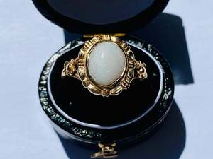 Renaissance: Nouveau Opal Ring