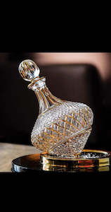 Luxury 360° Rotating Gold Crystal Decanter