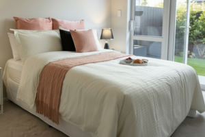 Bed sheets and Quilts