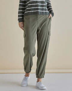 Betty Basics Lacey Lyocell Cargo Jogger | Khaki