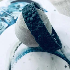 Bracelets: Twigg Bello Flower Silicone Bangle