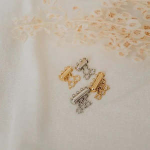 Necklaces: Katy B Necklace Separater