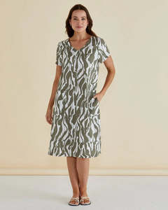 Clothing Betty: Betty Basics Elwood Dress | Olive Geometric Print