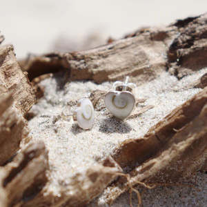 Earrings: Little Taonga Cats Eye Stud Earrings