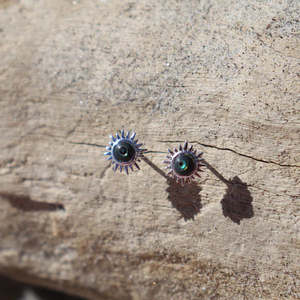 Little Taonga Ra Paua - Sun - Stud Earrings