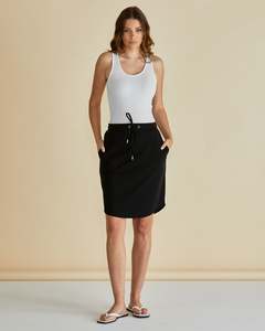 Betty Basics Retreat Skirt | Black