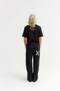 Homelee Avenue Pants | Black with Graphite Daisy