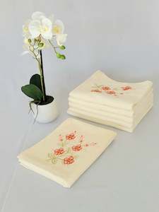 Towels: Luxury Microcotton Bath Towel with embroidery 50x90 cm