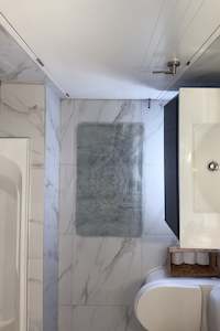 Bath Mats: Bath Mat Beatrice Grey antique set (2pcs) Cotton